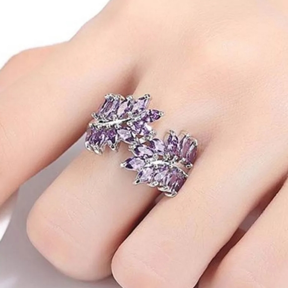Purple Leaf Cubic Zirconia Silver Ring - Picture 6 of 6